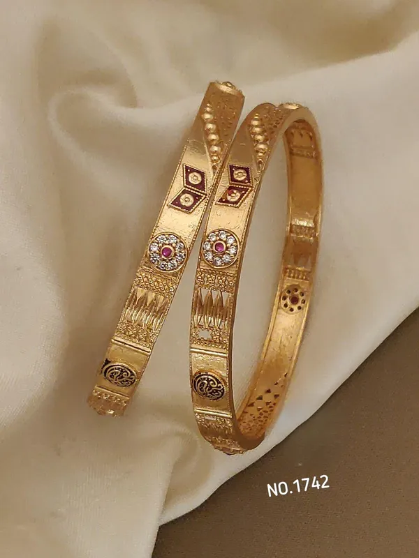 Gold_Plated_With_Meenakari_Enamel_Work_Bangles_For_Women