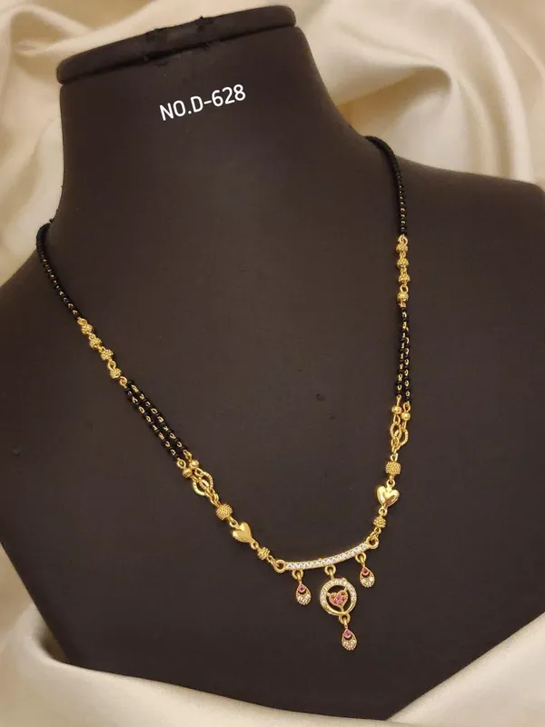 Gold_Alloy_Mangalsutra_For_Women