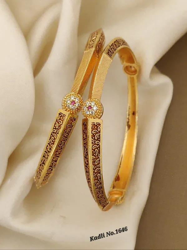Antique_Gold_Plated_Metal_With_Meenakari_Enamel_Work_Bangles_For_Women