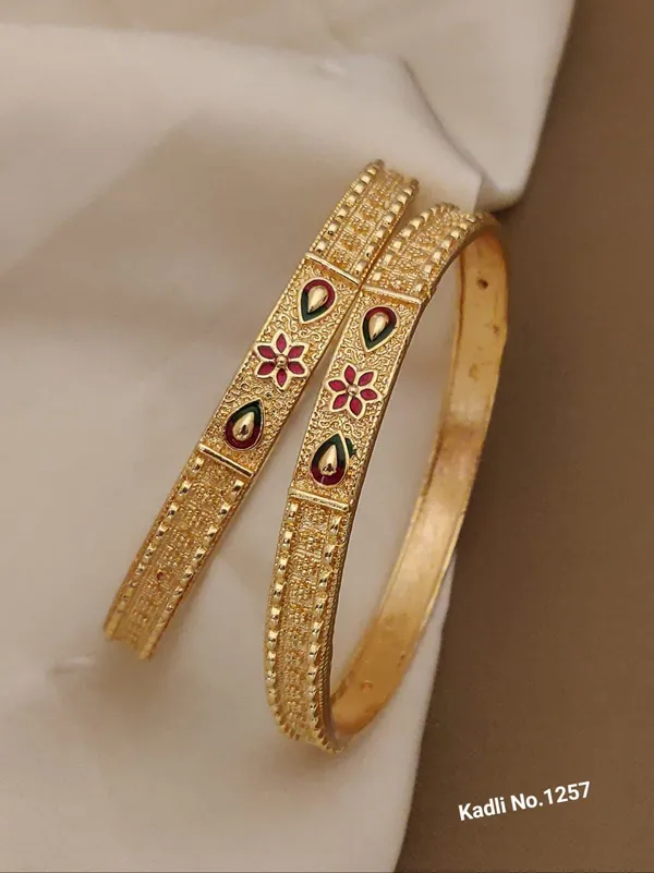 Gold_Plated_With_Meenakari_Enamel_Work_Bangles_For_Women