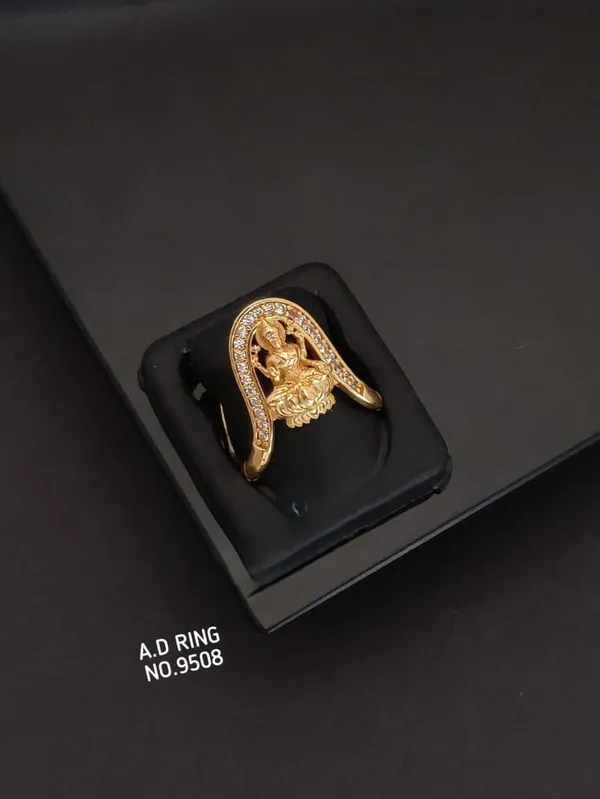 Gold_Alloy_Ring_For_Women