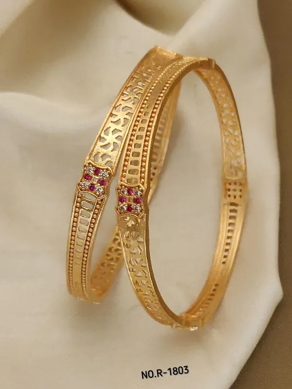 Gold_Brass_Bangles_For_Women