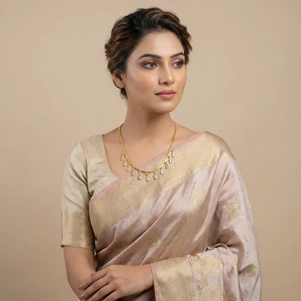 Gold_Alloy_Necklace_For_Women