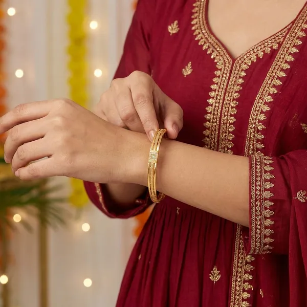 Gold_Plated_Metal_Bangles_For_Women