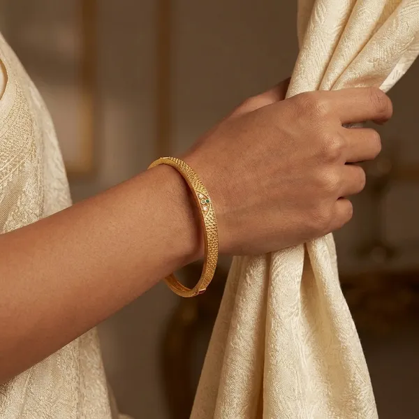 Gold_Plated_Metal_Bangles_For_Women