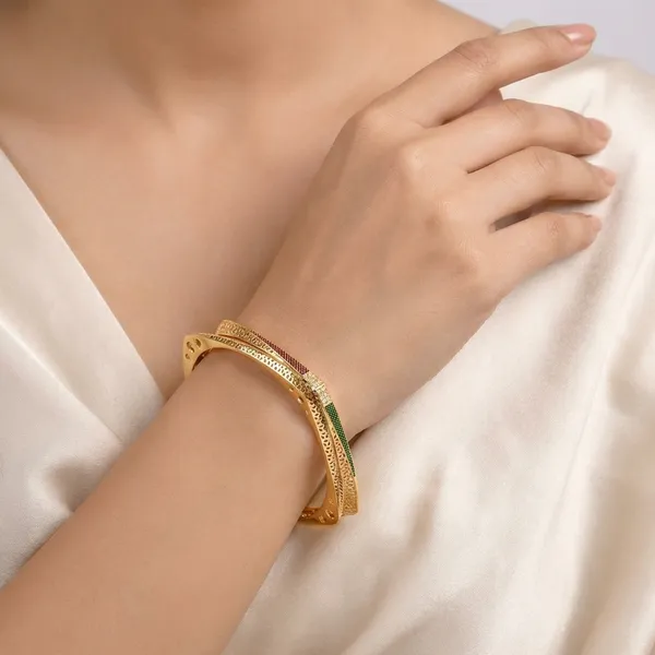 Gold_Plated_Metal_Bangles_For_Women