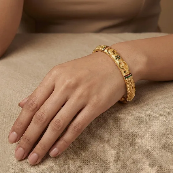 Gold_Plated_Metal_With_Meenakari_Enamel_Work_Bangles_For_Women