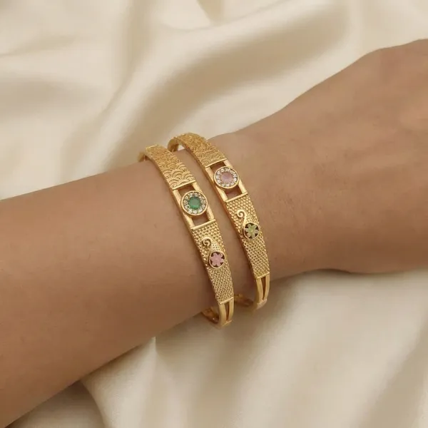 Gold_Plated_Metal_Bangles_For_Women(Set_of_2/4)