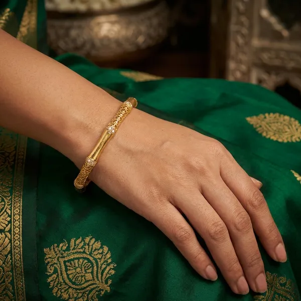 Gold_Plated_Bangles_For_Women(Set_of_2/4)