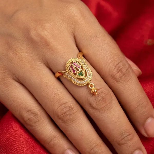 Gold_Alloy_Ring_For_Women