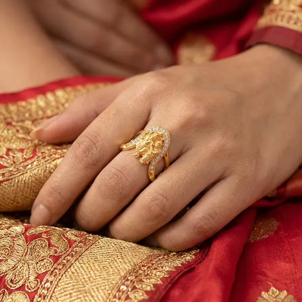 Gold_Alloy_Ring_For_Women