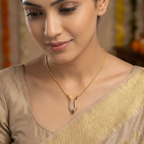 Gold_Alloy_Pendant_For_Women