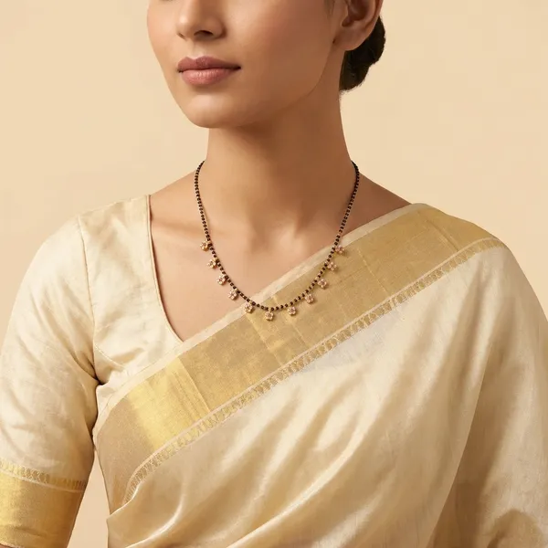 Gold_Alloy_Necklace_For_Women