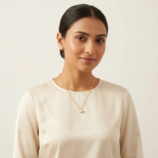 Gold_Alloy_Pendant_For_Women