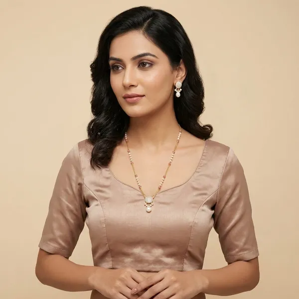 Gold_Alloy_Pendant_For_Women