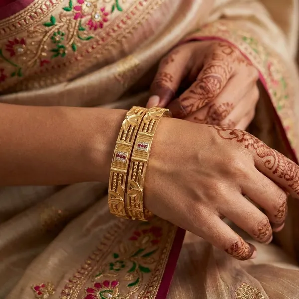 Gold_Brass_Bangles_For_Women