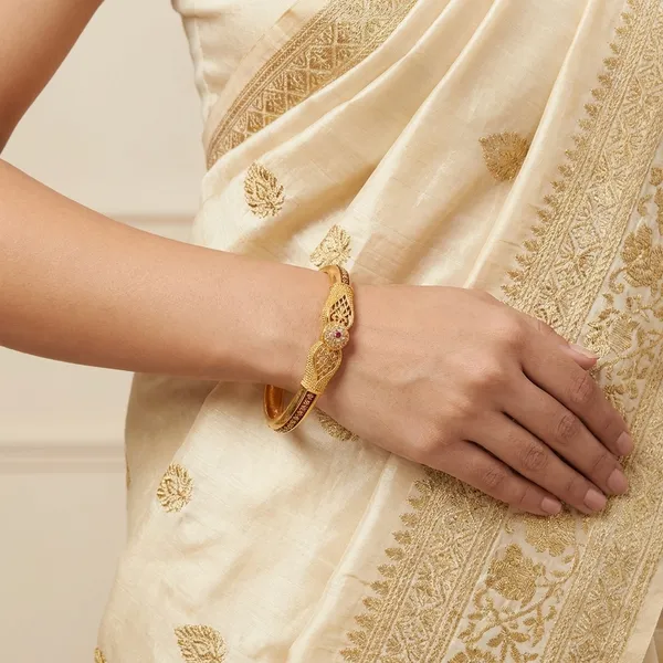 Gold_Plated_Bangles_For_Women(Set_of_2/4)