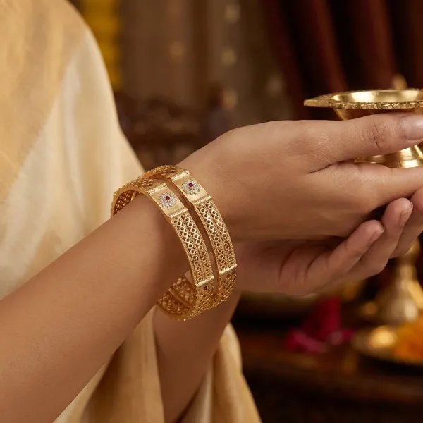 Gold_Plated_Metal_Bangles_For_Women