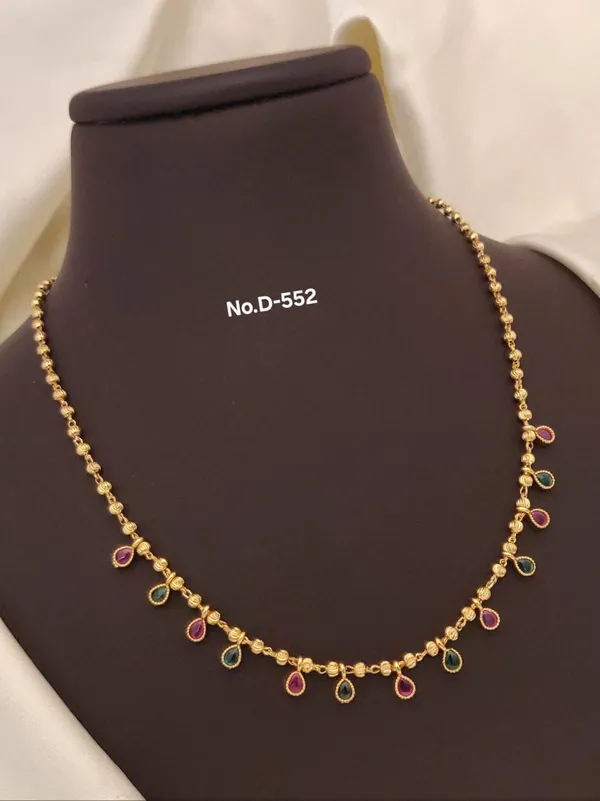 Gold_Alloy_Necklace_For_Women