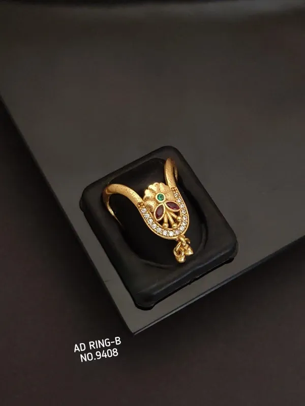 Gold_Toned_Metal_With_Stones_Ring_For_Women