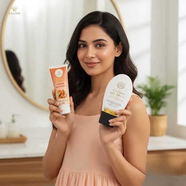 Raajim_Vitamin_C_Papaya_Face_Wash_100_Ml_And_Sunscreen_Spf+++_Broad_Spectrum_Uva/Uvb_Protection_60_Gm_Face_Wash