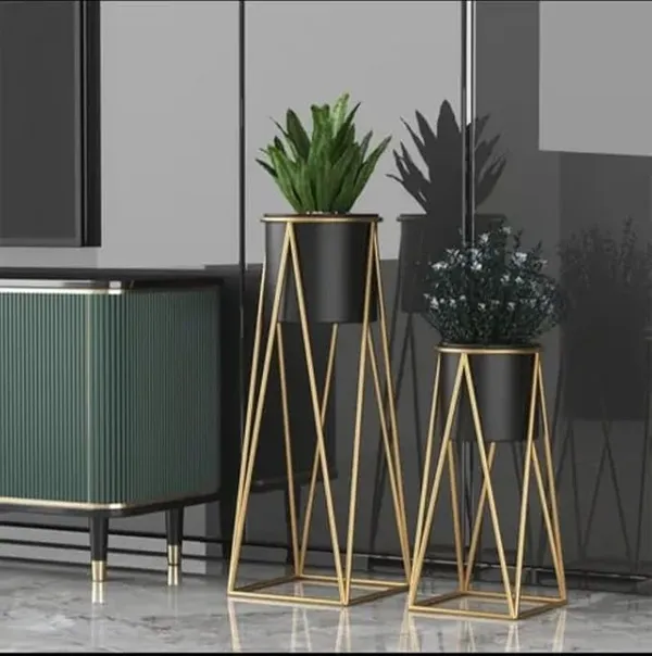 Black_And_Gold_Modern_Geometric_Metal_Plant_Stand_Set_Withplanters