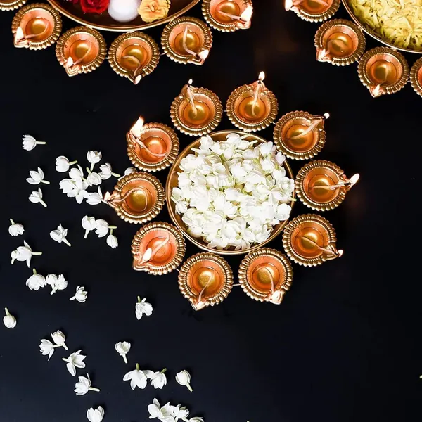 Gold_Traditional_Brass_Diya_Set_With_Flower_Bowls_For_Pooja_And_Diwali_Decoration