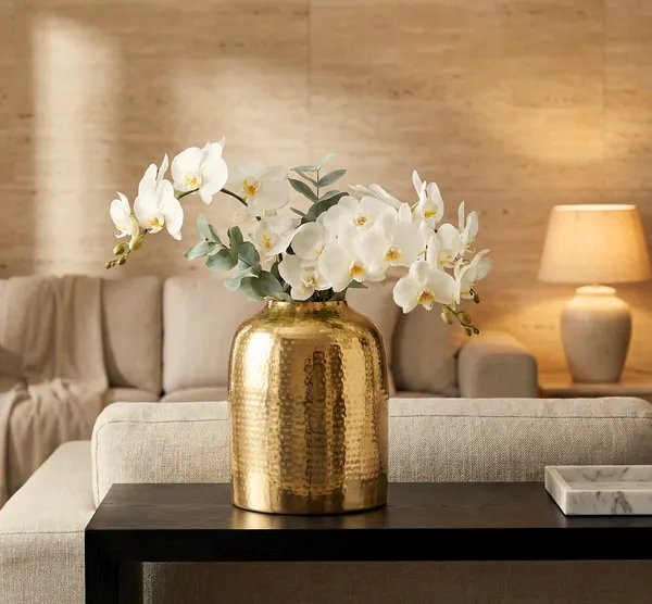 Gold_Hammered_Metal_Flower_Vase_With_Wide_Opening