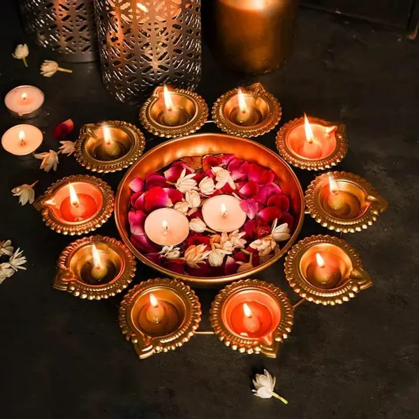 Gold_Traditional_Brass_Diya_Set_With_Flower_Bowls_For_Pooja_And_Diwali_Decoration