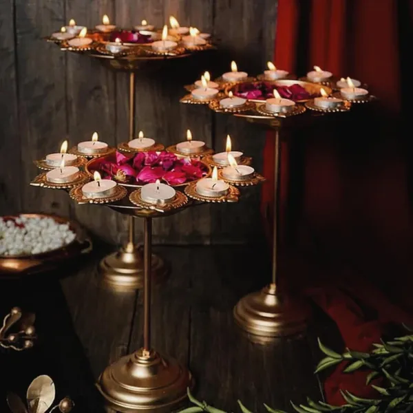 Gold_Brass_Diya_Stand_Set_With_Flower_Design