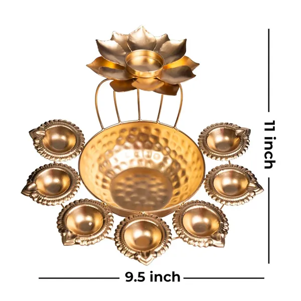 Gold_Decorative_Brass_Diya_Stand_With_Lotus_Design_8_Tea_Light_Holders