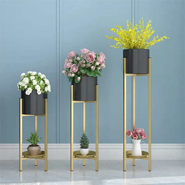Gold_And_Black_Metal_Plant_Stand_Withpot