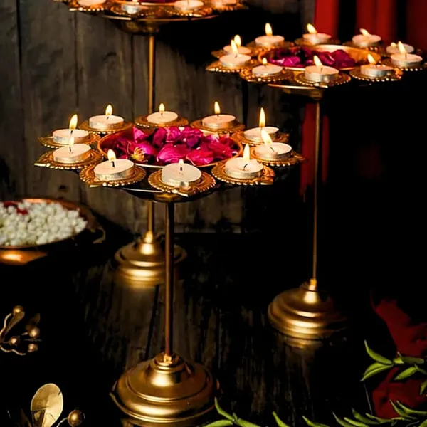 Gold_Brass_Diya_Stand_Set_With_Flower_Design