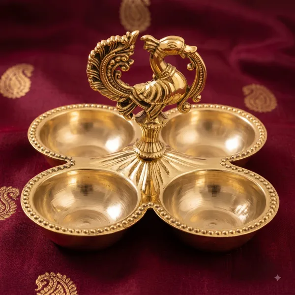 Premium_Brass_Kumkum_diya_(Golden)