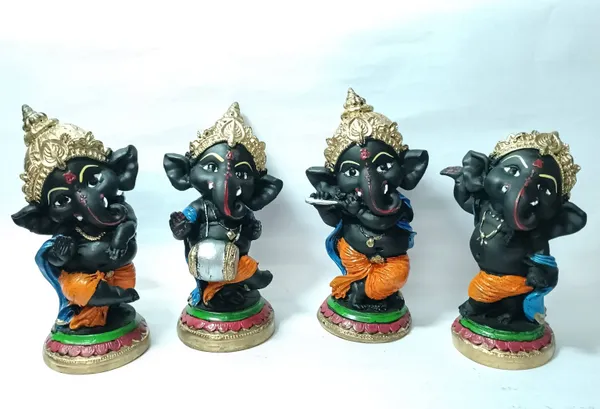 Black_Ganesha_Set_Of_4_Ideal_For_Gifting_And_Home_Decor_7_X_7_X_15_Cm