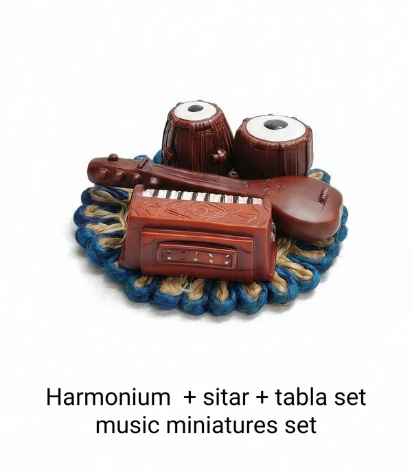 Brown_Music_Minatures_Set_Music_Miniatures_Set_Are_Very_Ideal_For_Gifting_And_Collectibles_For_Music_Lovers_14_X_14_X_4_Cm