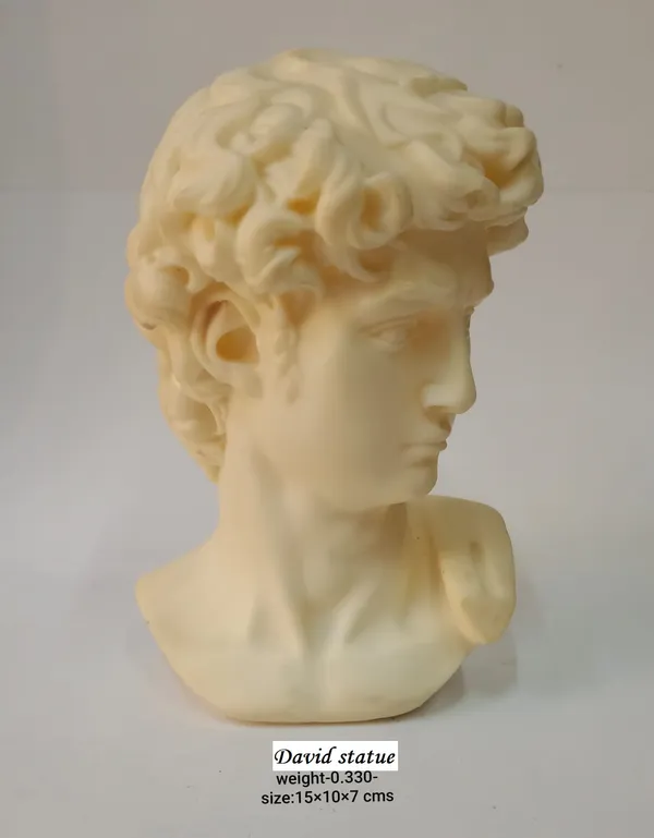 Cream_Statue_Of_David_[_Michelangelo]_The_Famous_Statue_Of_David_Small_Sculpture_9_X_6_X_14_Cm