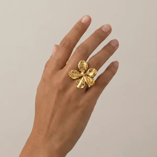 Gold_Toned_Floral_Statement_Ring_For_Women