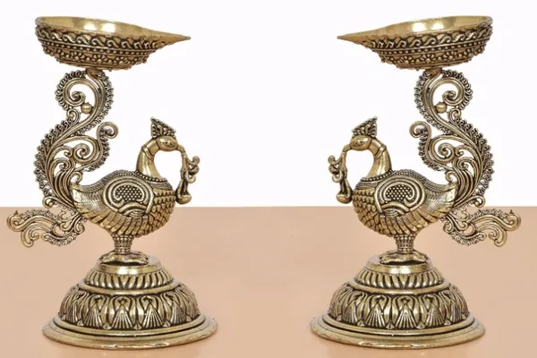 Decorative_brass_peacock_lamp_set_of_two