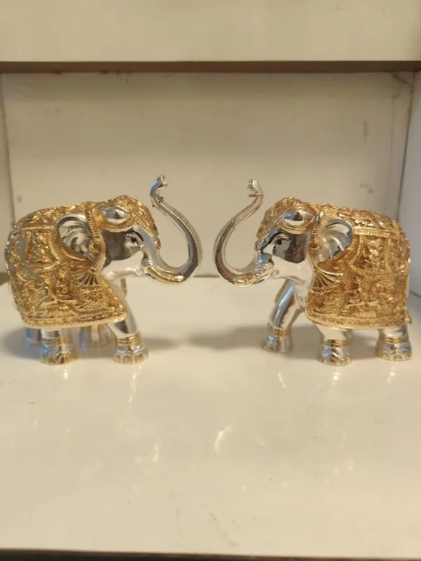 Decorative_Golden_Elephant_Figurines_(Set_Of_2)