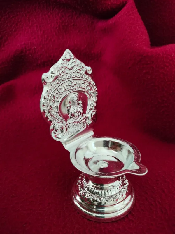 Decorative_Lakshmi_diya