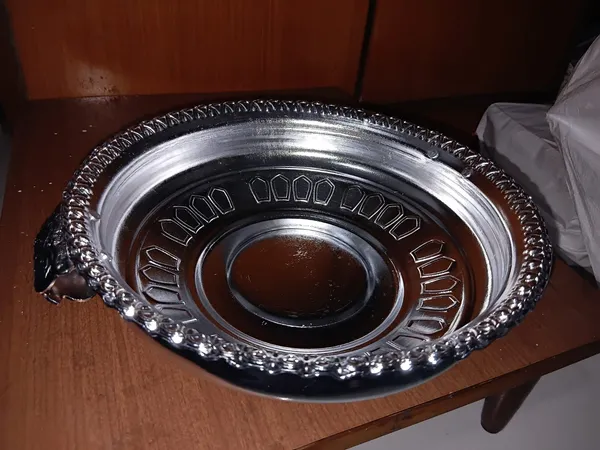 Decorative_Silver_Tone_Urli_With_Ornate_Beaded_Rim