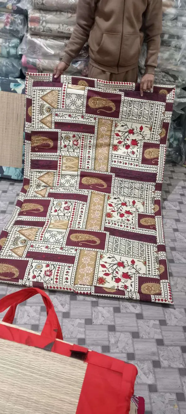 Multicolour_Corai_Grass_Cotton_&_Polyester_Mat_For_Prayer_Or_Meditation
