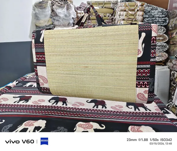 Multicolour_Corai_Grass_Cotton_&_Polyester_Mat_For_Prayer_Or_Meditation
