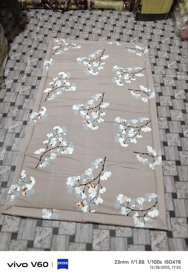 Multicolour_Corai_Grass_Cotton_&_Polyester_Mat_For_Prayer_Or_Meditation