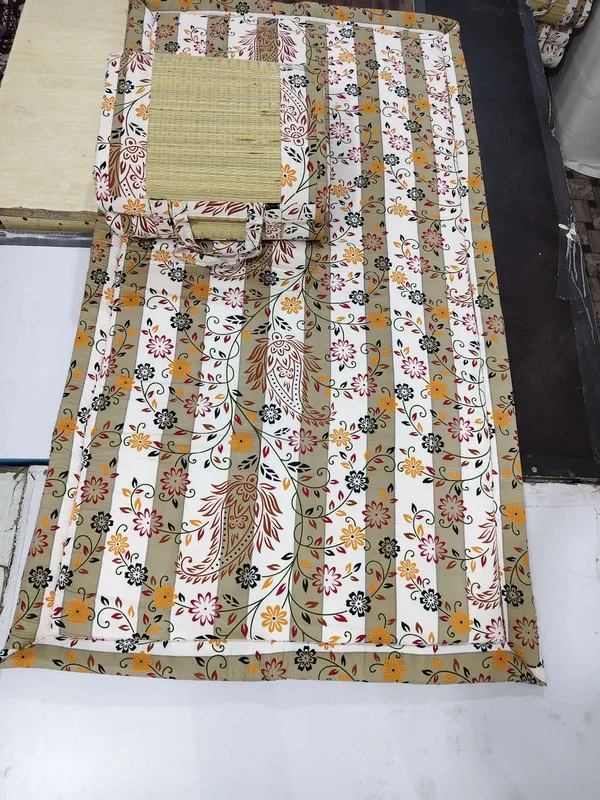 Multicolour_Corai_Grass_Cotton_&_Polyester_Foldebal_Mat