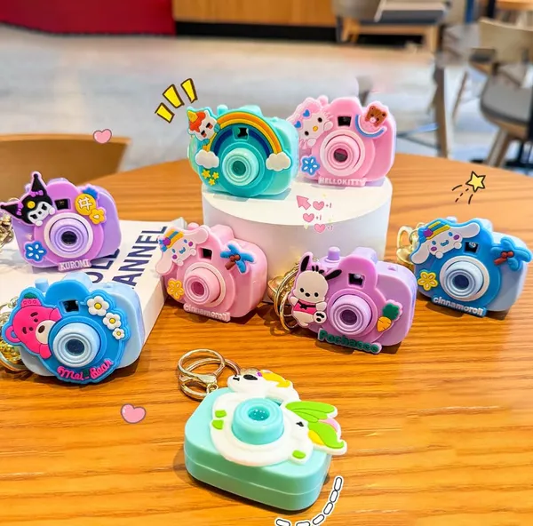 Cute_Cartoon_Projection_Camera_Keychain_Keyring_For_Bags_Car_Bike_Cartoon_Image_Slide_Show_With_Push_Button_Key_Chain_Gift_For_Girls_Womens_Boys_Pack_Of_1