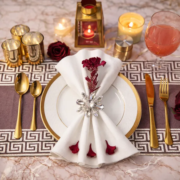Silver_Luxury_Handmade_Crystal_Star_Napkin_Rings,(Set_Of_4)_Premium_Ruby_Red_And_Clear_Gems,_Silver_Finish_For_Wedding,_Diwali,_Dining_Table_Decor_And_Gifting_Silver_Crystal_Floral