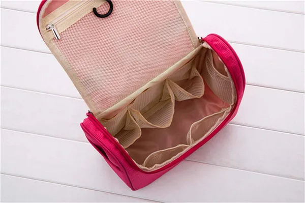 Pink_Polyester_Toiletry_Bag_For_Storing_Toiletries_While_Traveling