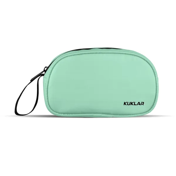 Light_Green_Polyester_Travel_Pouch_For_Storing_Travel_Essentials